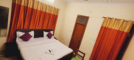 Hotel Prisha Stay Lucknow