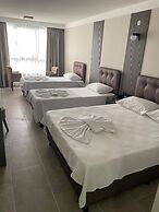 Grand Cennet Beach Hotel