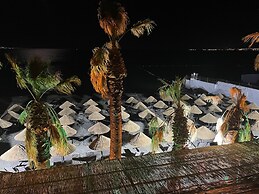 Grand Cennet Beach Hotel