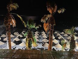 Grand Cennet Beach Hotel