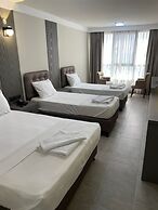 Grand Cennet Beach Hotel