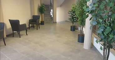 Grand Cennet Beach Hotel