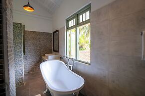 Amara Chairmans Bungalow