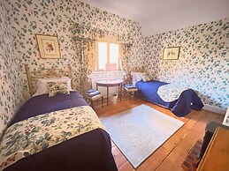 Rowden Abbey B&B