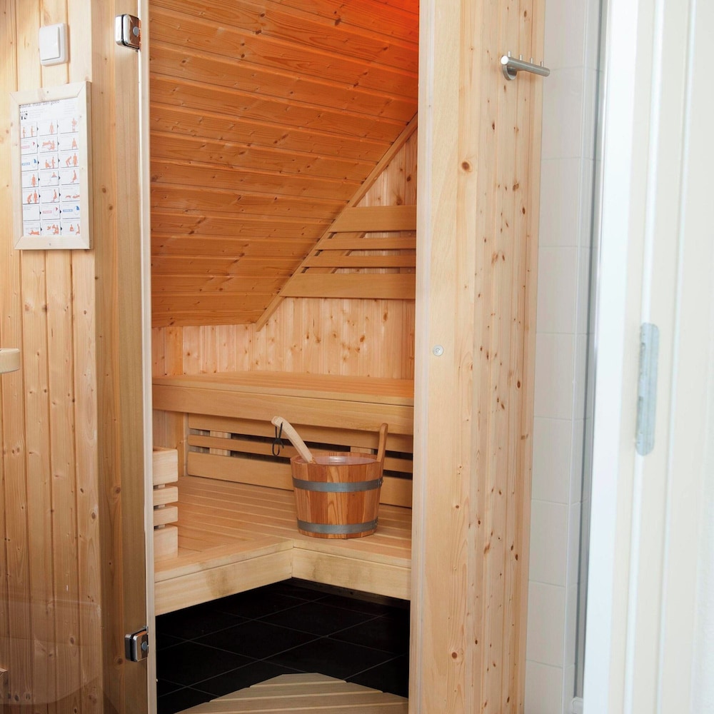 Detached House in Vlagtwedde With Sauna