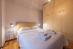 Alopece City Apartment