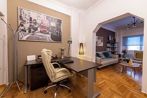 Alopece City Apartment