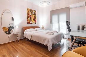 Alopece City Apartment
