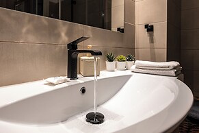Alopece City Apartment