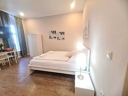 Smart Stay Near Stadthalle
