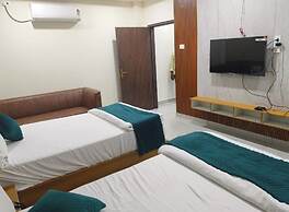 Hotel NVR Grand