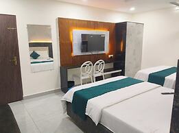 Hotel NVR Grand
