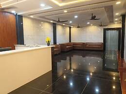 Hotel NVR Grand