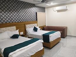 Hotel NVR Grand