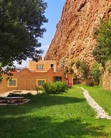 GITE SKOURA