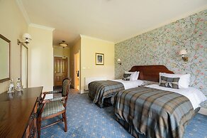 Open Arms Hotel