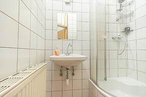 Affordable Apartment Near Stadthalle