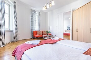 Affordable Apartment Near Stadthalle