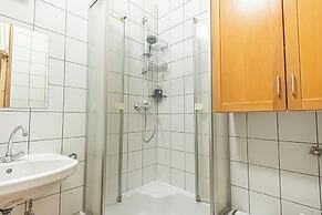 Affordable Apartment Near Stadthalle