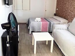 Estudio con Terraza y aire acondicionado