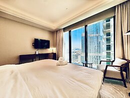 Venduras Skyline 3BR at Address Opera