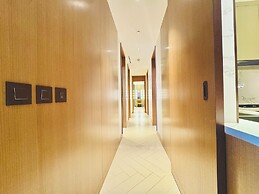 Venduras Skyline 3BR at Address Opera