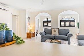 Salt Sand Retreat 1BR Resort Spa