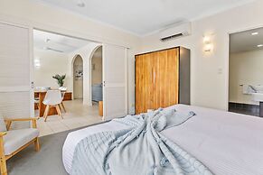 Salt Sand Retreat 1BR Resort Spa