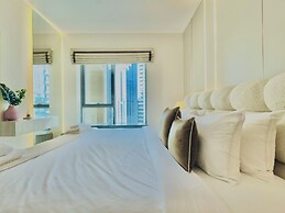 Venduras Chic 1BR near Burj Khalifa
