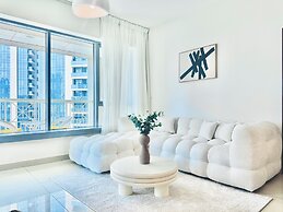 Venduras Chic 1BR near Burj Khalifa