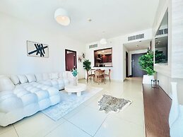 Venduras Chic 1BR near Burj Khalifa