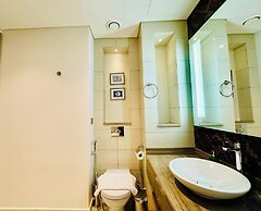 Venduras Chic 1BR at Damac Tower