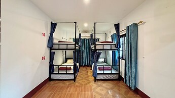 Paradise Hostel