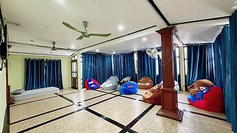 Paradise Hostel