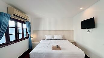 Paradise Hostel
