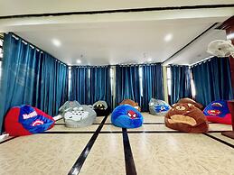 Paradise Hostel