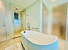 Venduras Cozy 3BR at Damac Tower