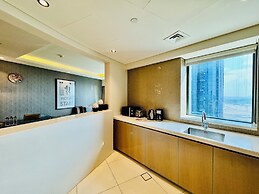 Venduras Cozy 3BR at Damac Tower