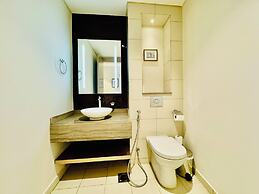 Venduras Cozy 3BR at Damac Tower