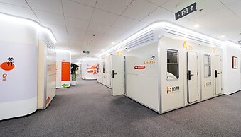 Ruqi hourly charged lounge