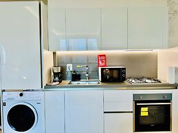 Venduras Chic Studio Sterling