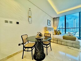 Venduras Chic Studio Sterling
