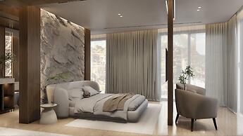 Monarc Hotel