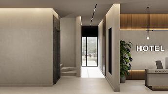Monarc Hotel