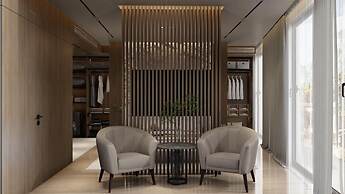 Monarc Hotel