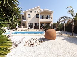Villa,private Heated Pool, Sea Views- Sleeps6