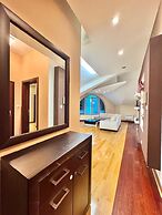 Rooftop Elegance Suite