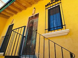 El Diablo y La Luna B&B