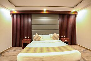 MG Crown Hotel 1