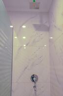 MG Crown Hotel 1